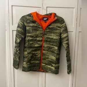 EUC boys  light weight lands end camo puffer coat